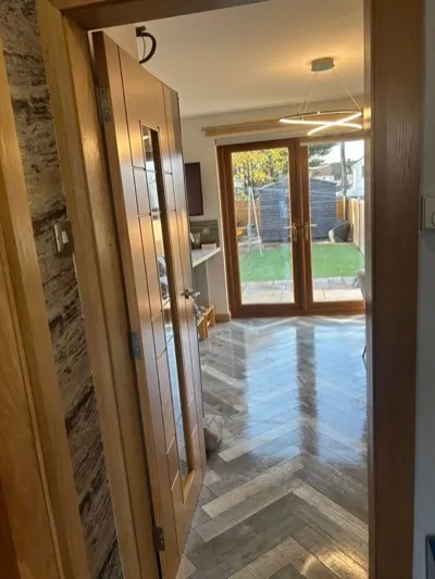 Immaculate hallway entrance cleaning