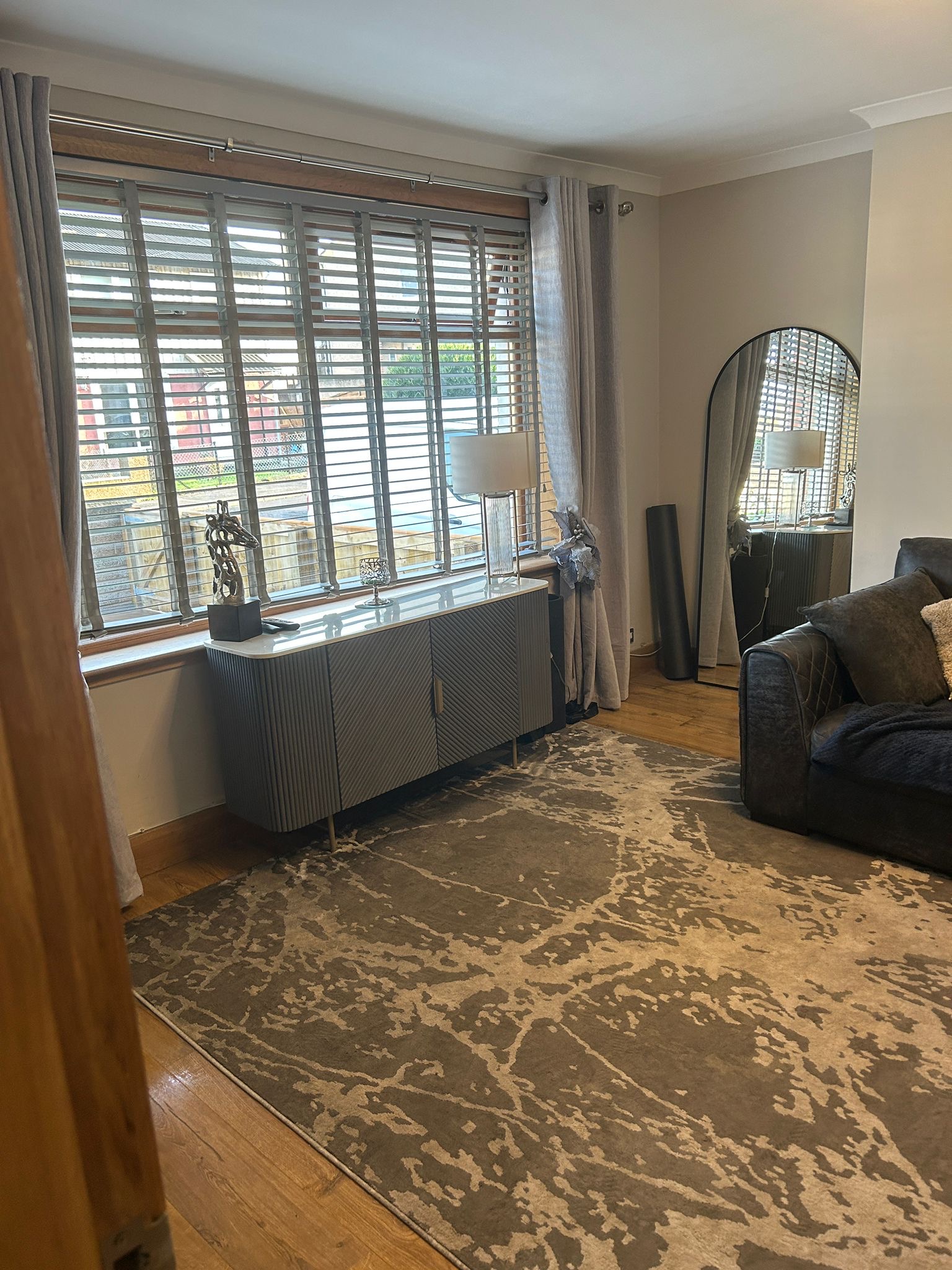 Tidy and fresh living room cleaning results